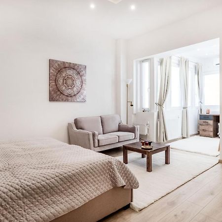 Viktoria Design Studio Apartment Budapeste Exterior foto