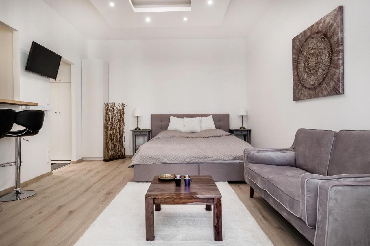 Viktoria Design Studio Apartment Budapeste Exterior foto